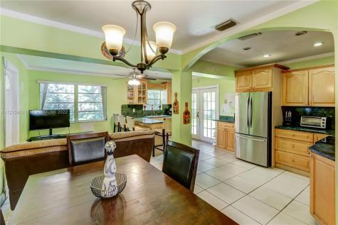 7101 SW 19th Street Miami FL 33155