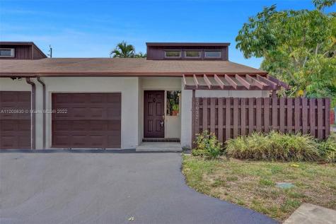 10052 SW 16th Street Pembroke Pines FL 33025