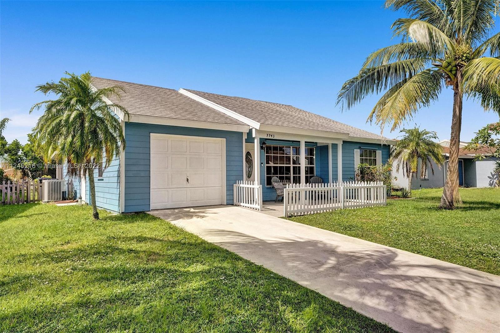 7743 Ashwood Lane Lake Worth FL 33467
