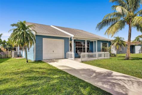 7743 Ashwood Lane Lake Worth FL 33467