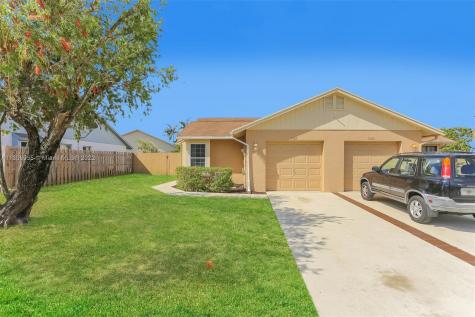 5126 Owls Court Lake Worth FL 33463
