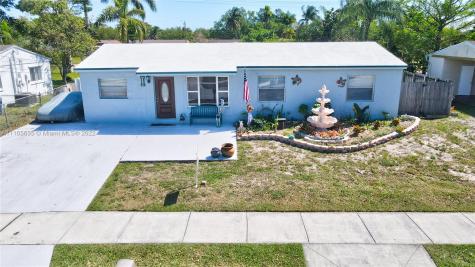 2310 SW 50th Terrace Plantation FL 33317