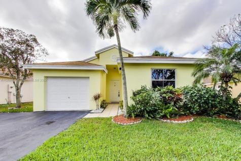 4804 NW 14th Drive Coconut Creek FL 33063