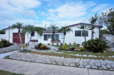551 SW 72nd Avenue Pembroke Pines FL 33023