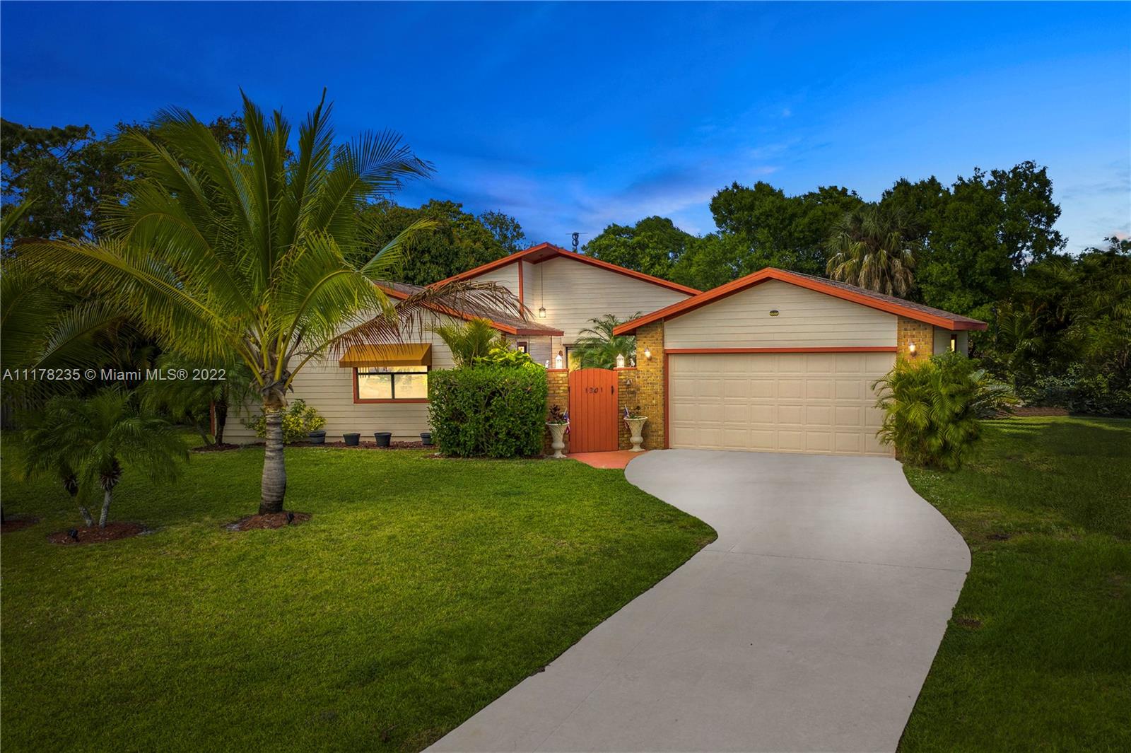 1201 SE Wave Lane Port St. Lucie FL 34983