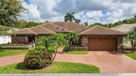 8971 SW 8th Street Plantation FL 33324