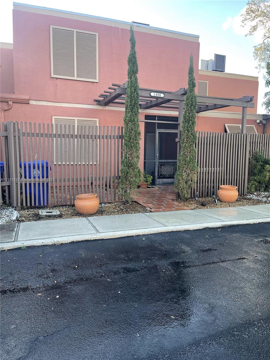 1480 Laguna Lane Pembroke Pines FL 33026