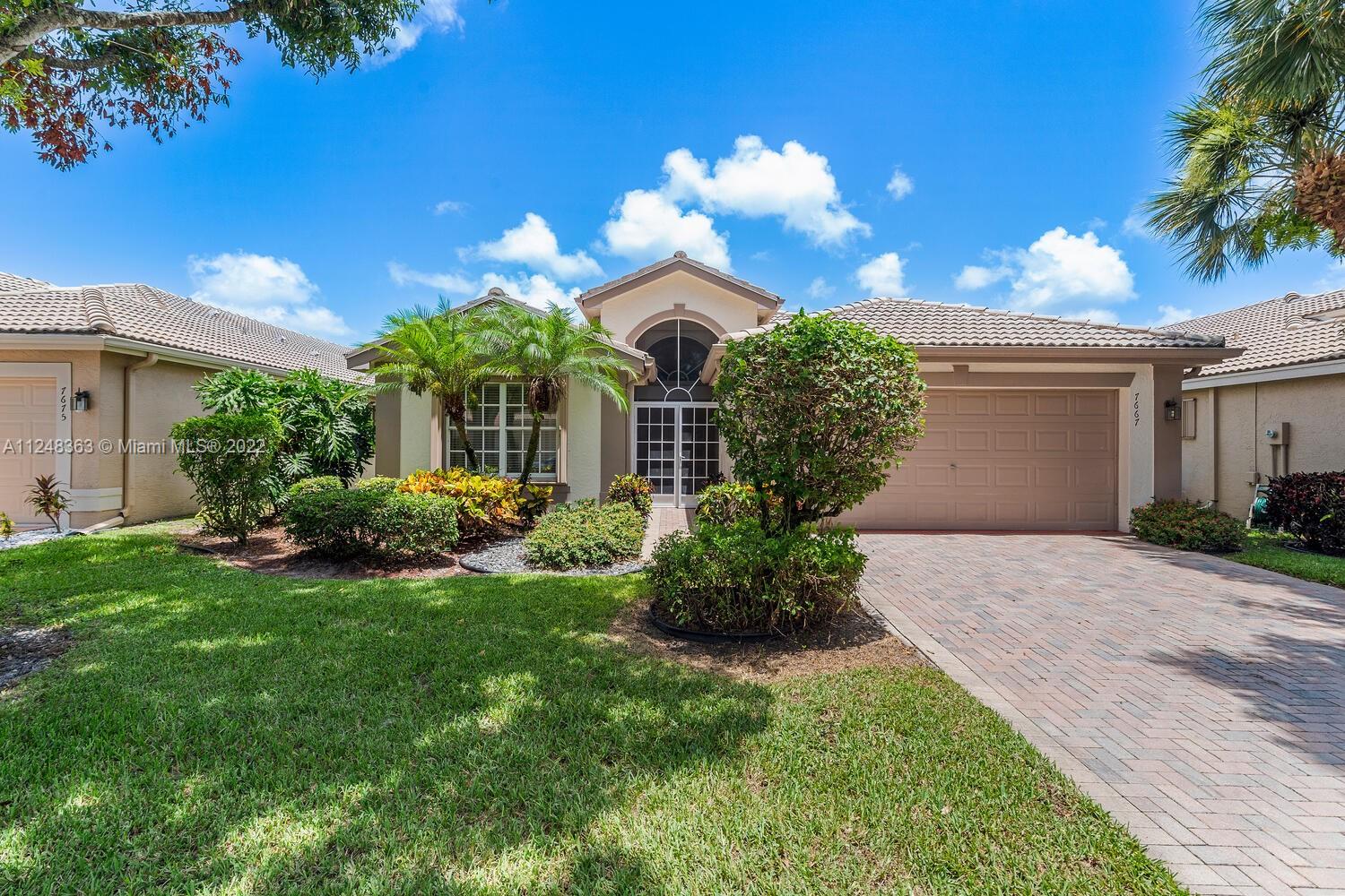 7667 San Carlos Street Boynton Beach FL 33437