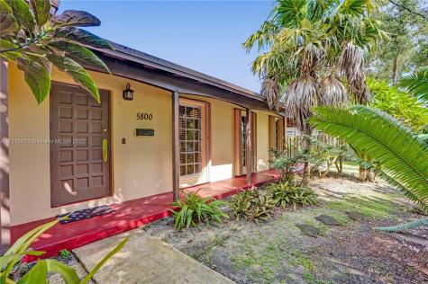 5800 SW 112th Avenue Miami FL 33173