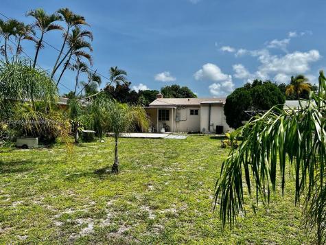 2707 Adams Street Hollywood FL 33020