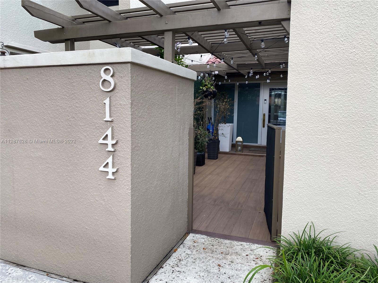 8144 SW 86th Terrace Miami FL 33143