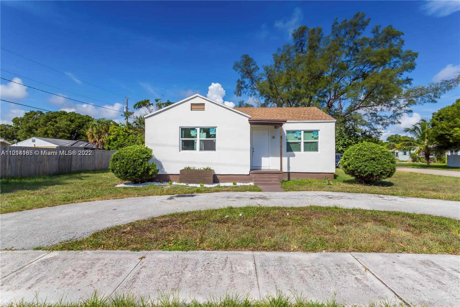 4215 Greenwood Avenue West Palm Beach FL 33407
