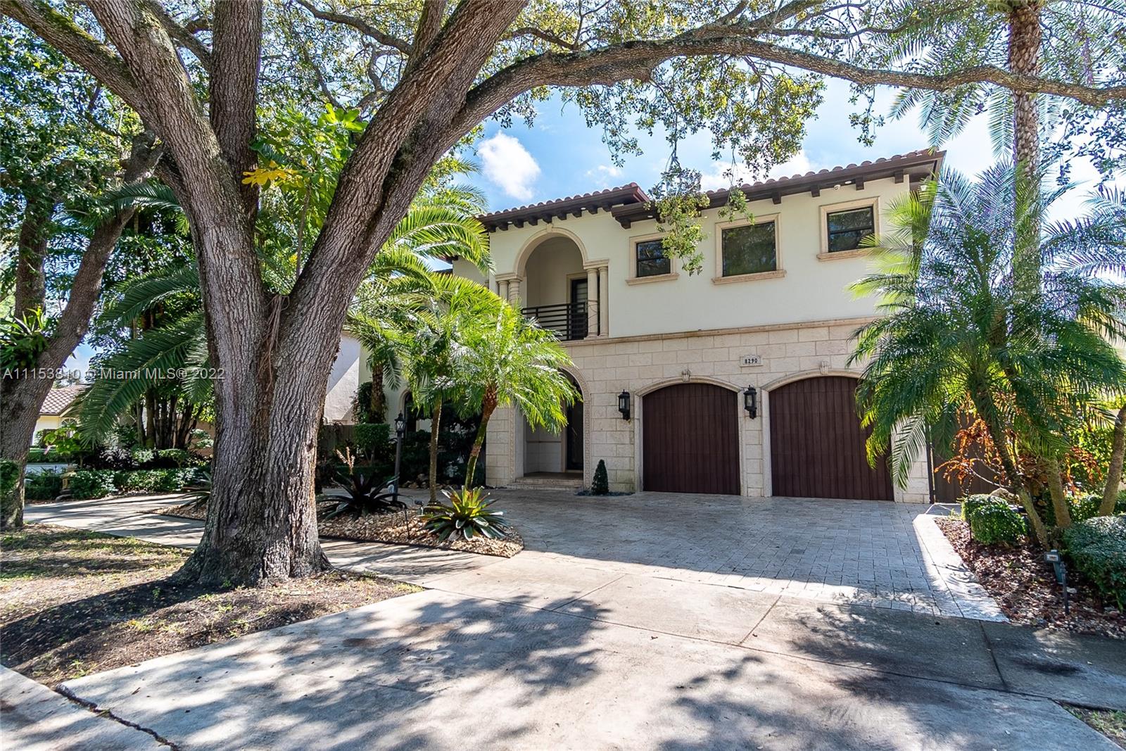 8290 NW 167th Terrace Miami Lakes FL 33016