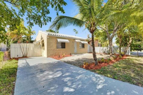 2323 Wilson Street Hollywood FL 33020