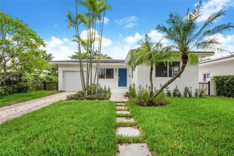 1511 Robbia Avenue Coral Gables FL 33146