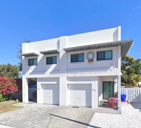 753 NW 22nd Place Miami FL 33125