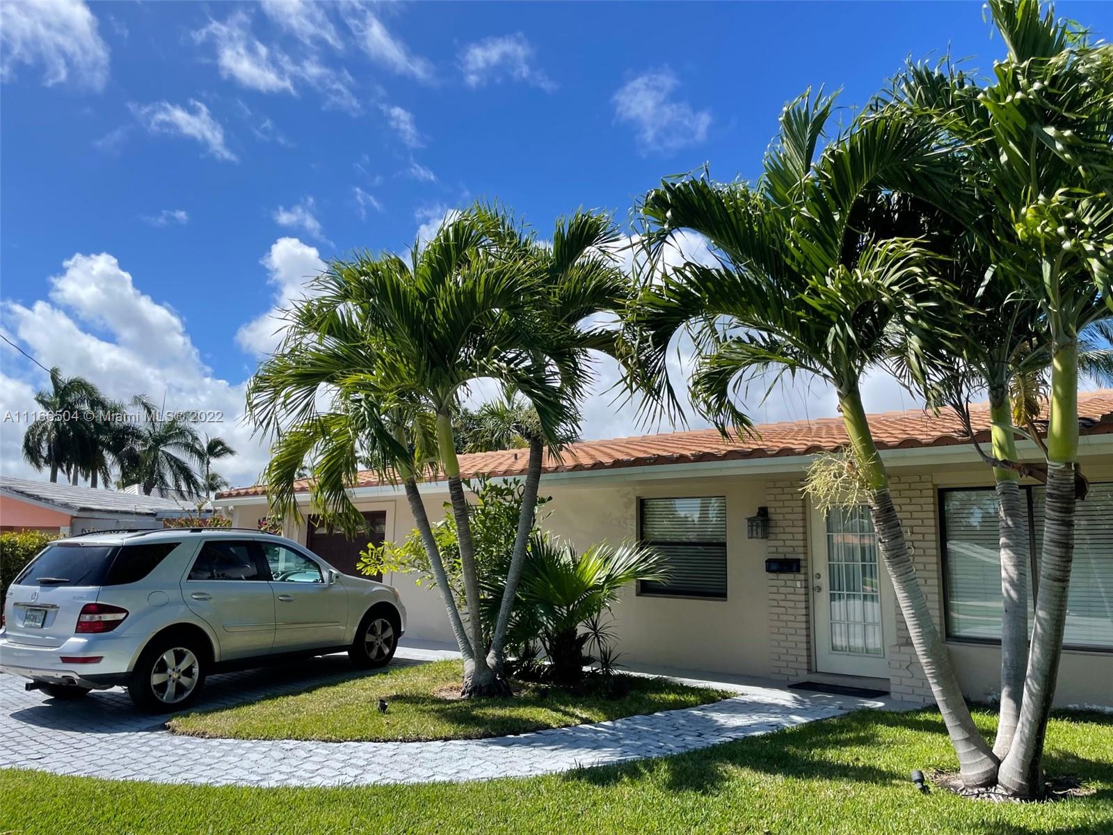 400 SW 14th Place Boca Raton FL 33432