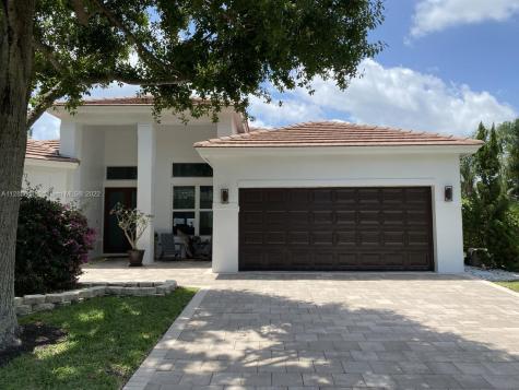24 Lake Eden Drive Boynton Beach FL 33435