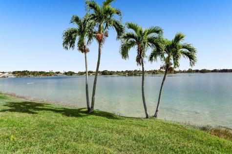 19209 NW 64th Court Hialeah FL 33015