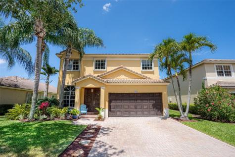 4013 Sapphire Lane Weston FL 33331