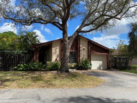 11245 SW 135th Court Miami FL 33186