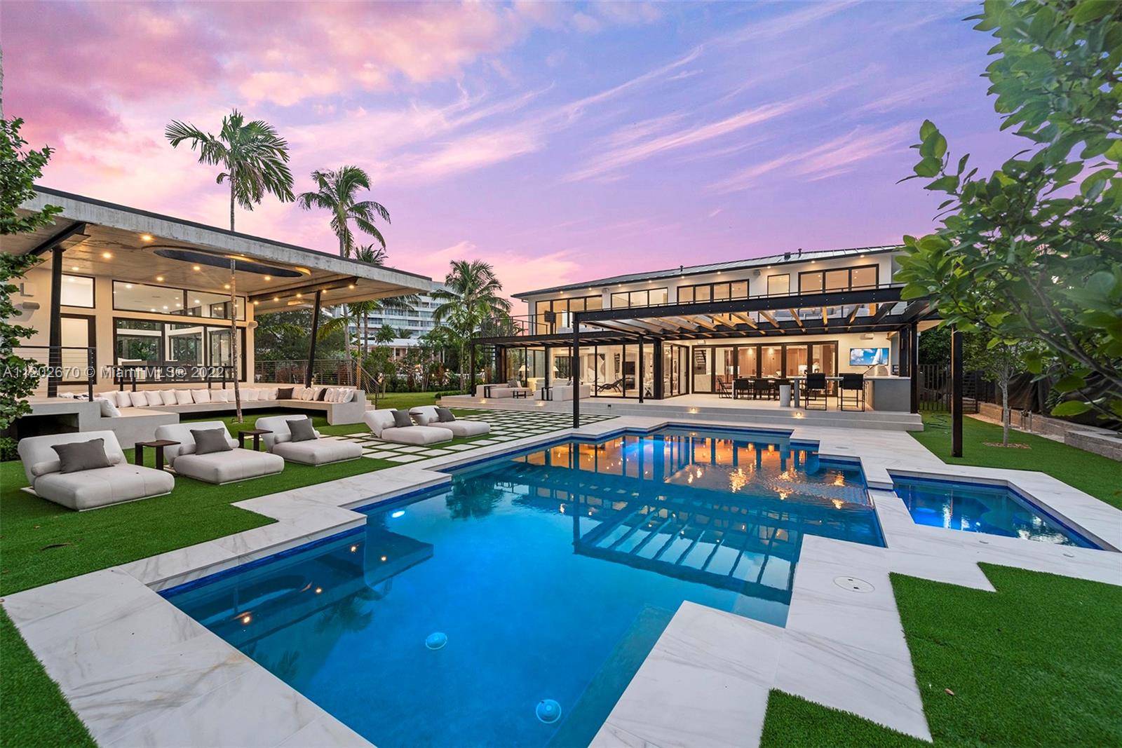 795 Lakeview Drive Miami Beach FL 33140