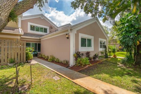 1325 NW 123rd Terrace Pembroke Pines FL 33026