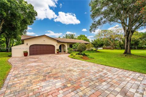 11951 NW 18th Court Plantation FL 33323