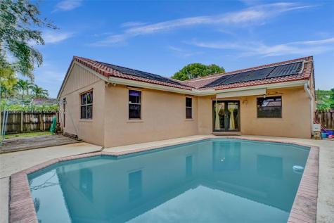 6271 Gauntlet Hall Lane Davie FL 33331