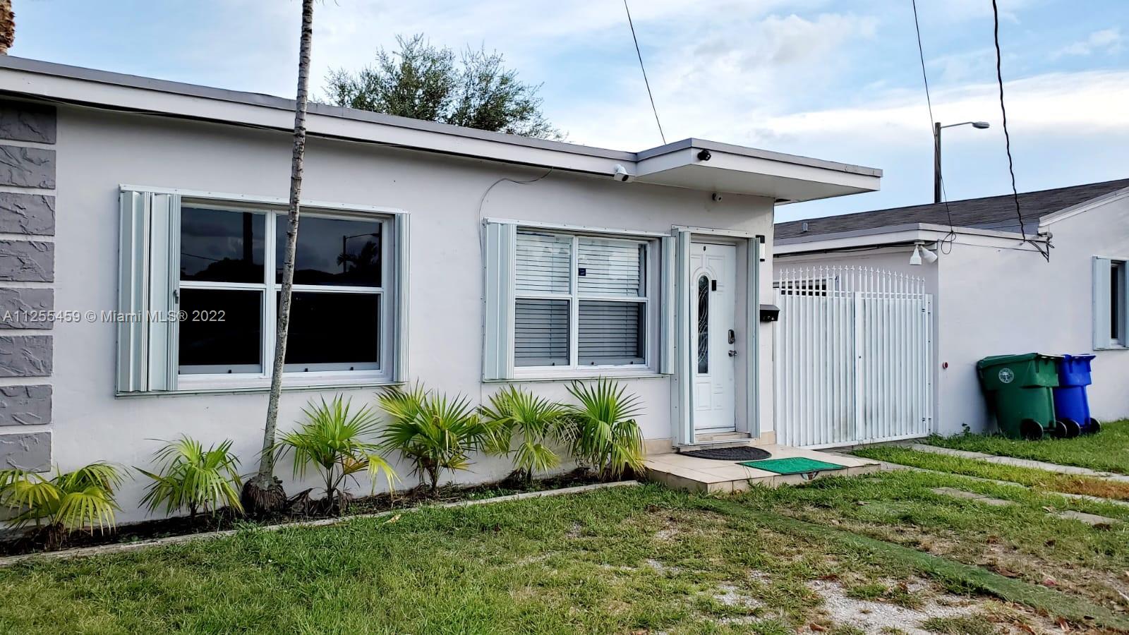 1471 NW 37th Avenue Miami FL 33125