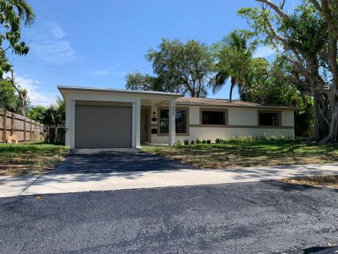 215 NE 20th Street Boca Raton FL 33431