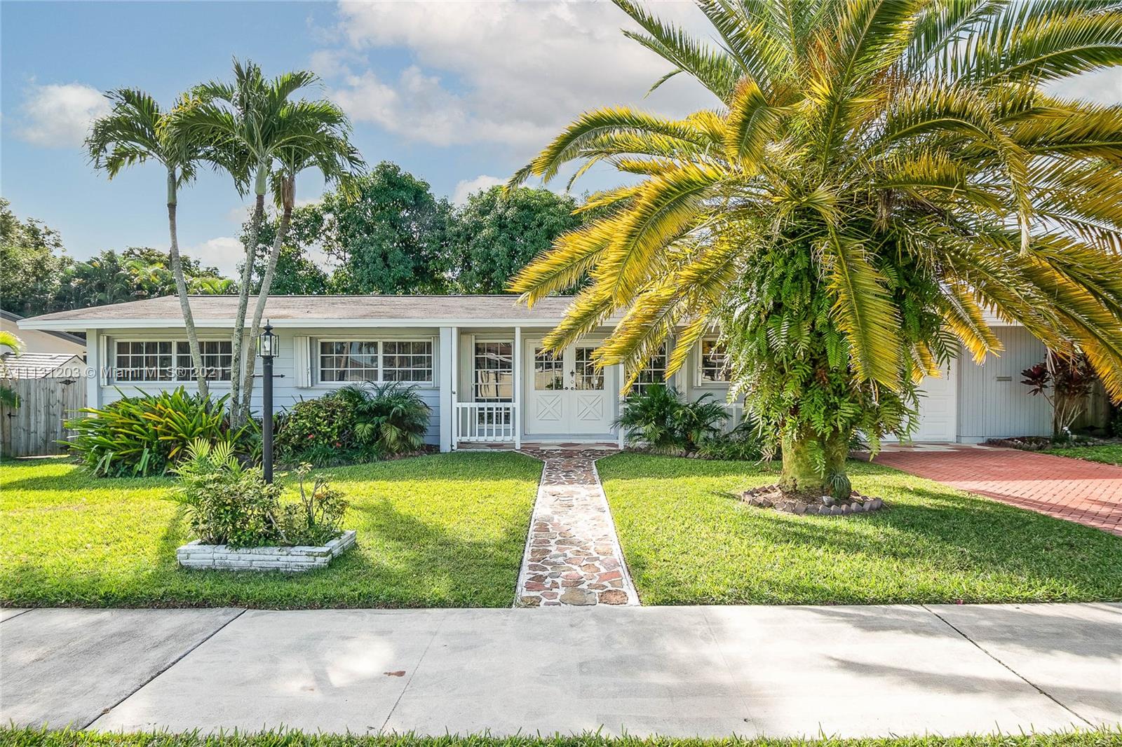 9220 SW 178th Terrace Palmetto Bay FL 33157