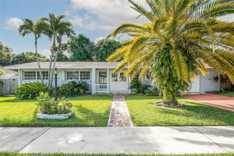 9220 SW 178th Terrace Palmetto Bay FL 33157