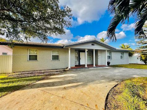 1125 Meadowlark Avenue Miami Springs FL 33166
