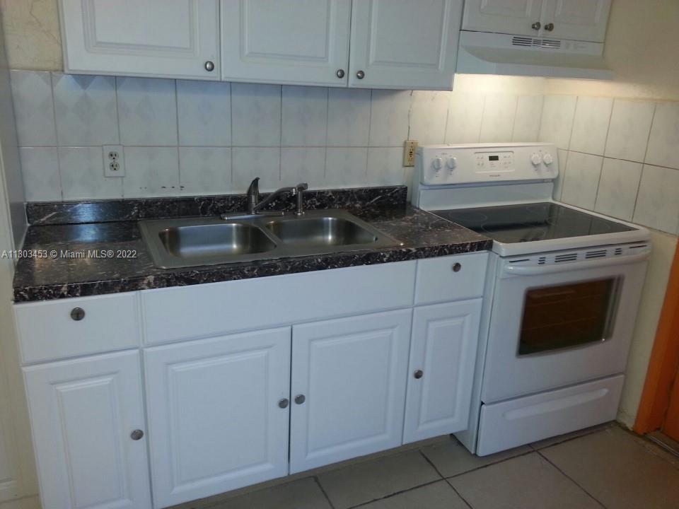 1565 NW 3rd Way Pompano Beach FL 33060