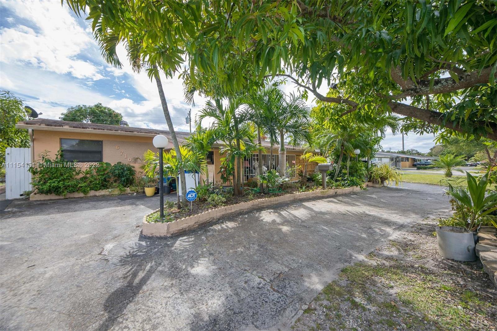6710 Allen Street Hollywood FL 33024