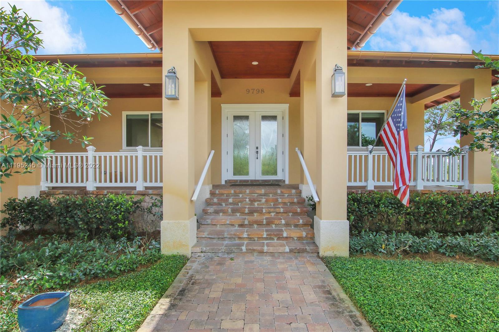 9798 SE Sharon Street Hobe Sound FL 33455