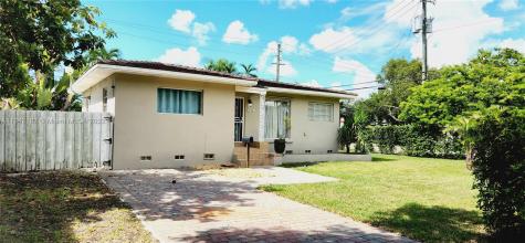 5780 SW 11th Street West Miami FL 33144