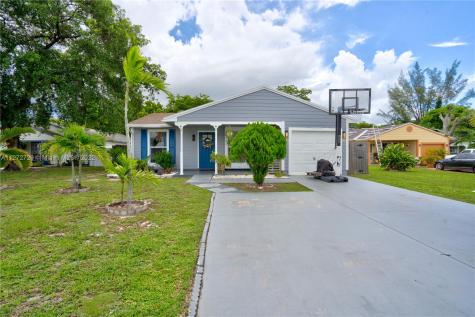 1741 SW 82nd Terrace Miramar FL 33025