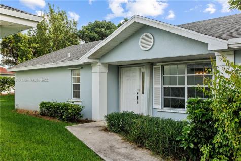 2280 SE 4th Court Homestead FL 33033