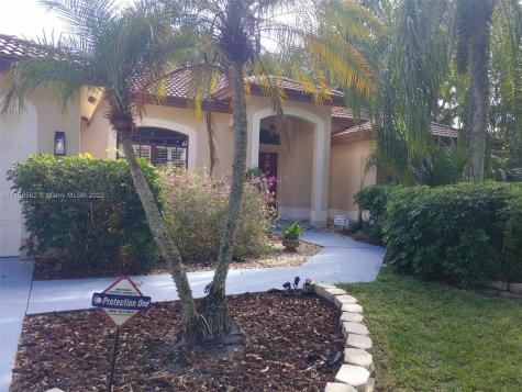 5822 NW 41st Lane Coconut Creek FL 33073