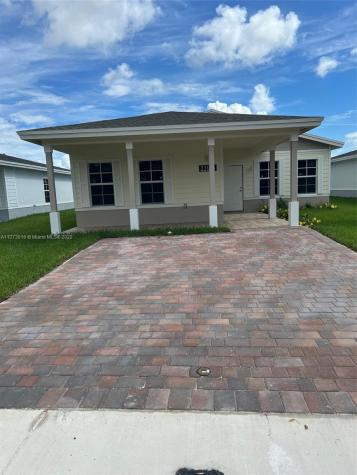 22125 Miami Avenue Miami FL 33170