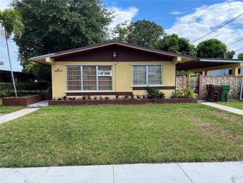 344 E 52nd Street Hialeah FL 33013