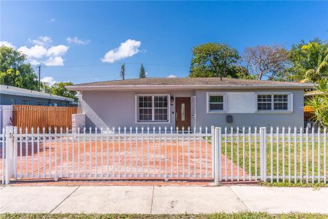 211 NE 174th Street North Miami Beach FL 33162