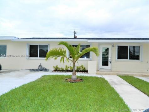 4600 SW 93rd Court Miami FL 33165
