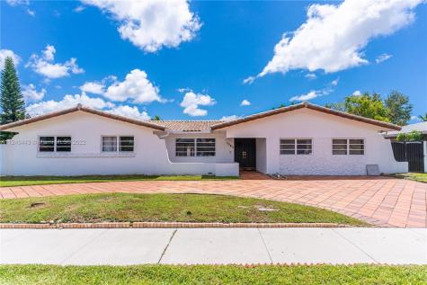 1703 SW 103rd Place Miami FL 33165