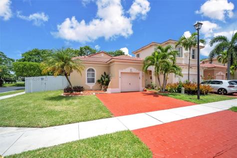 2100 NE 37th Terrace Homestead FL 33033