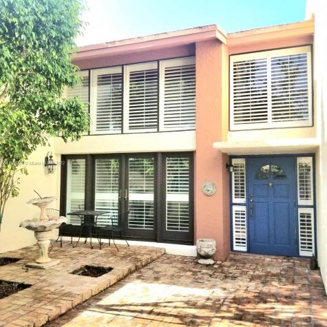 10465 SW 80th Street Miami FL 33173