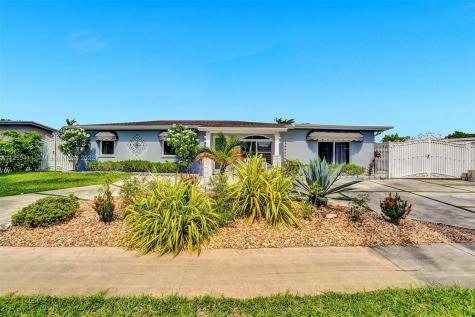 5340 SW 110th Court Miami FL 33165