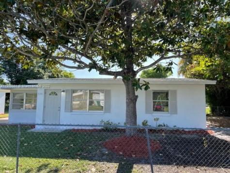 3201 S 23rd Street Fort Pierce FL 34982